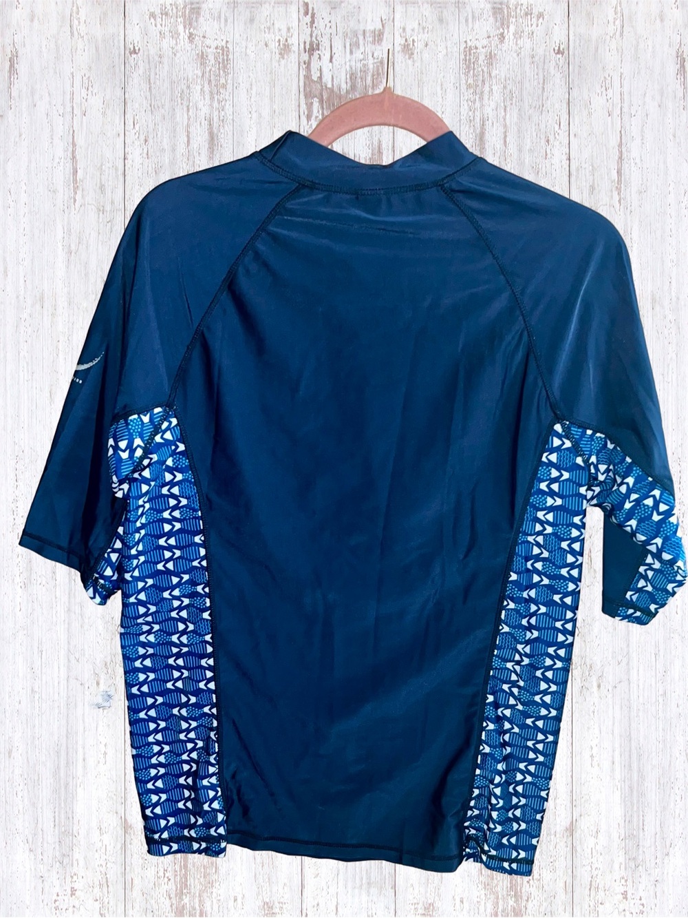 NWT Islander Men’s Dark Blue Short Sleeve Rash Guard with UV Protection Sz L - Picture 2 of 7